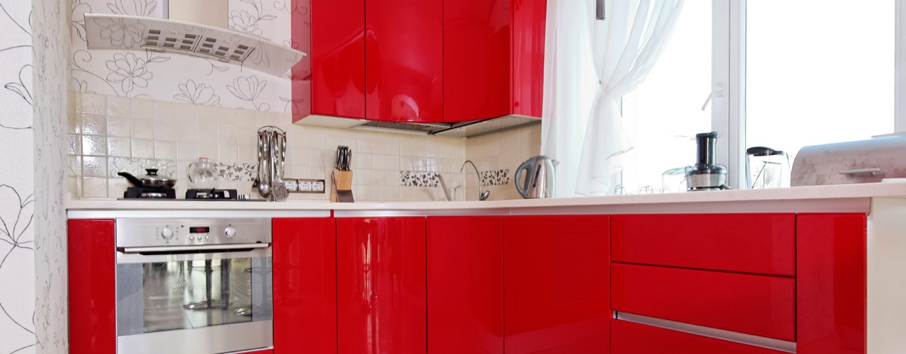 Modern-glossy-kitchen-interior-cabinet